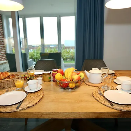 Deichsonne - Mit Wintergarten Und Blick Richtung Wattenmeer Йюст