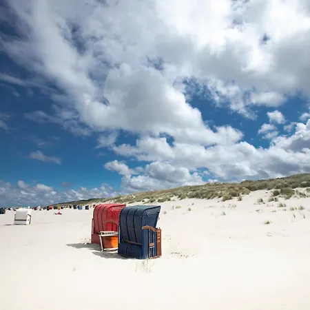 Deichsonne - Mit Wintergarten Und Blick Richtung Wattenmeer *